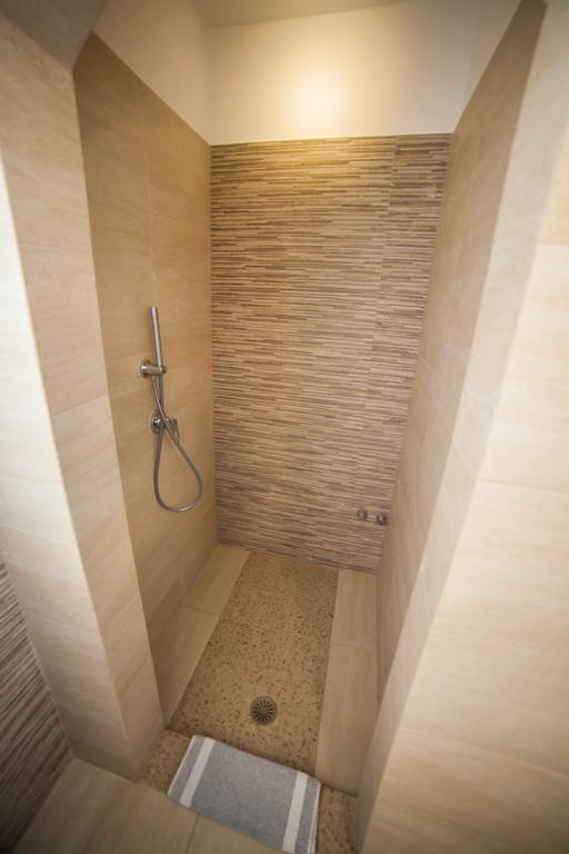 カタポラ Castelopetraアパートホテル エクステリア 写真